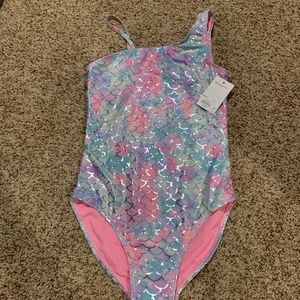 NWT girls one piece swim suit